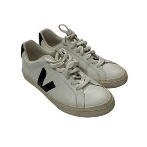 Veja Women’s 5 EUR 36 Campo Sneakers Minimalist Trendy Contemporary Lace Up